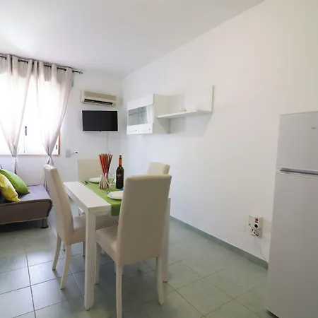 Vakantiehuis Bilo Nadia Cozy 200 M From Otrantos Castle Otranto