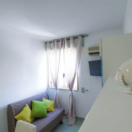 Дом отдыха Bilo Nadia Cozy 200 M From Otrantos Castle *
